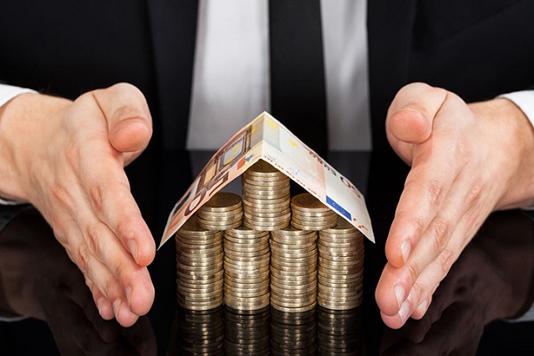 经济增长乏力,各大央行难Taper