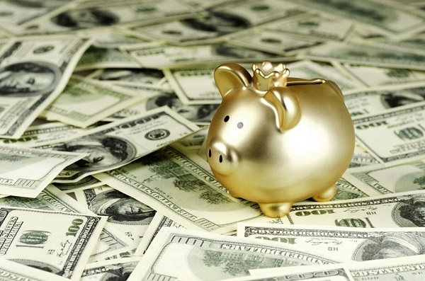 中央银行在经济衰退期间的外汇市场干预策略及其影响